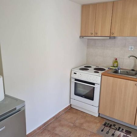 Evi'S Touch 1 Apartman Pórosz Kültér fotó